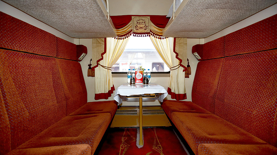 Red Arrow Train - Russian Overnight Train | Timetable & Tickets